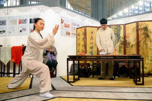 stand-kine-na-sajmu-knjiga.jpg