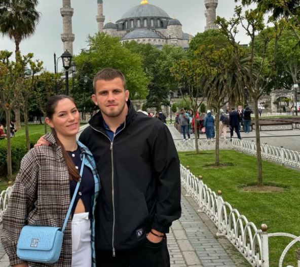 aleksandar-komarov-sa-suprugom (6).png