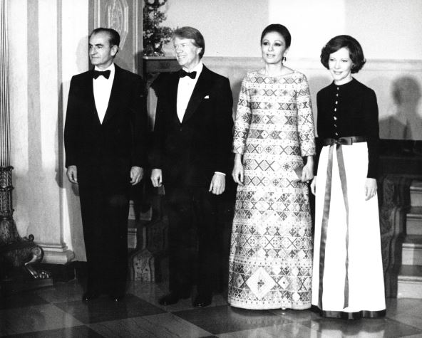 farah-pahlavi (9).jpg