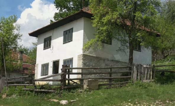 Halid Bešlić