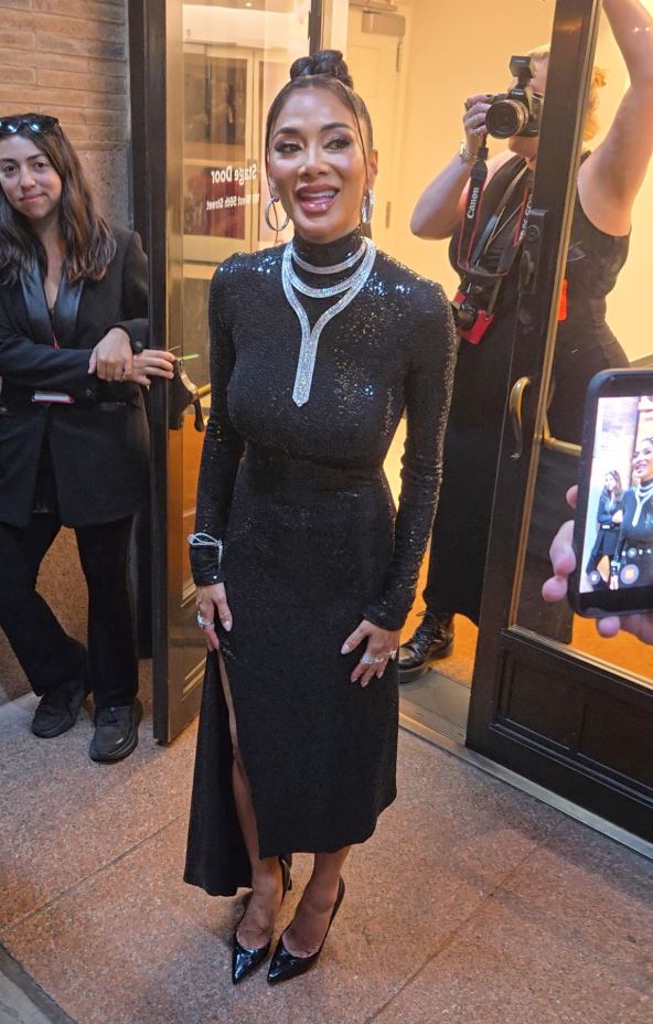 Nikol Šerzinger u Njujorku na događaju