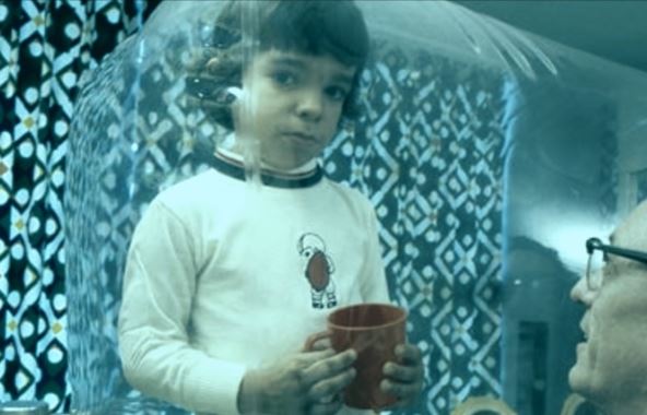 decko-koji-je-ceo-život-proveo-u-sterilnom-mehuru (4).jpg