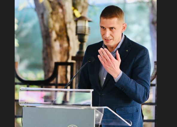 2025-10-30 15_07_55-MKC_4588.jpeg.png