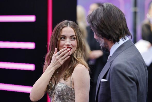 407690_ana-de-armas-epaimages-3071658_ff.jpg