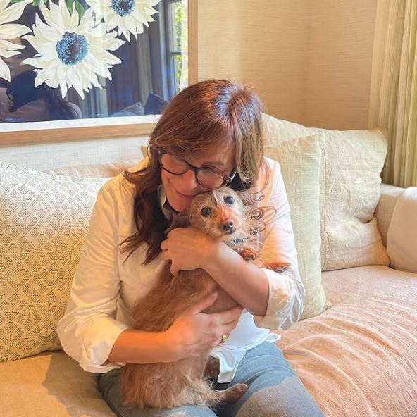 Viktorija Džekson sa psom