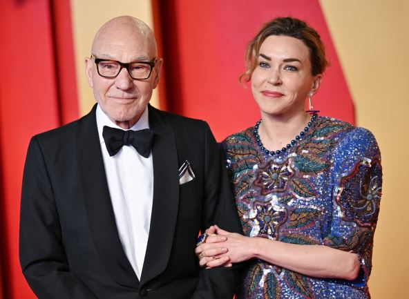 Patrik Stjuart sa suprugom Sani Ozel