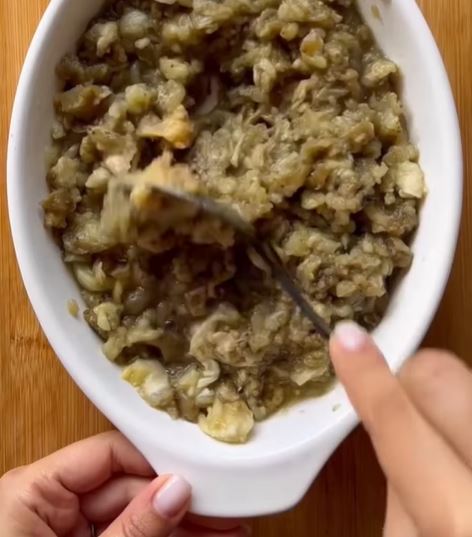 Patlidžan salata.jpg