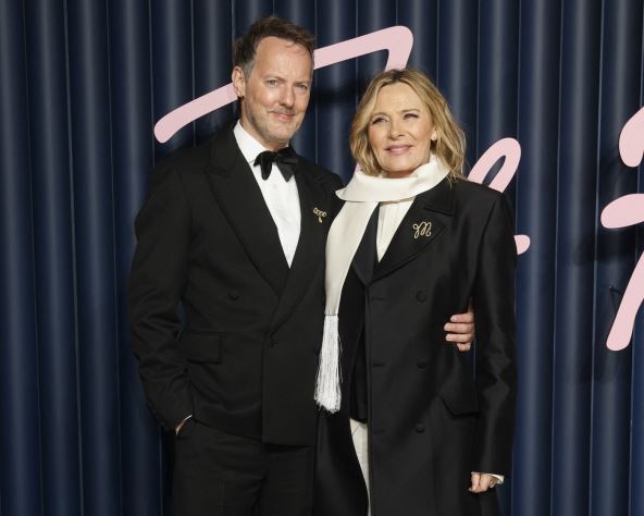 Kim Katral sa mužem