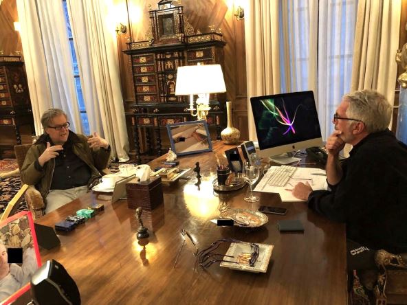 Džefri Epstin u svojoj kancelariji