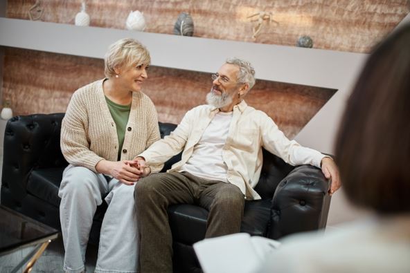 Bračni par kod psihoterapeuta