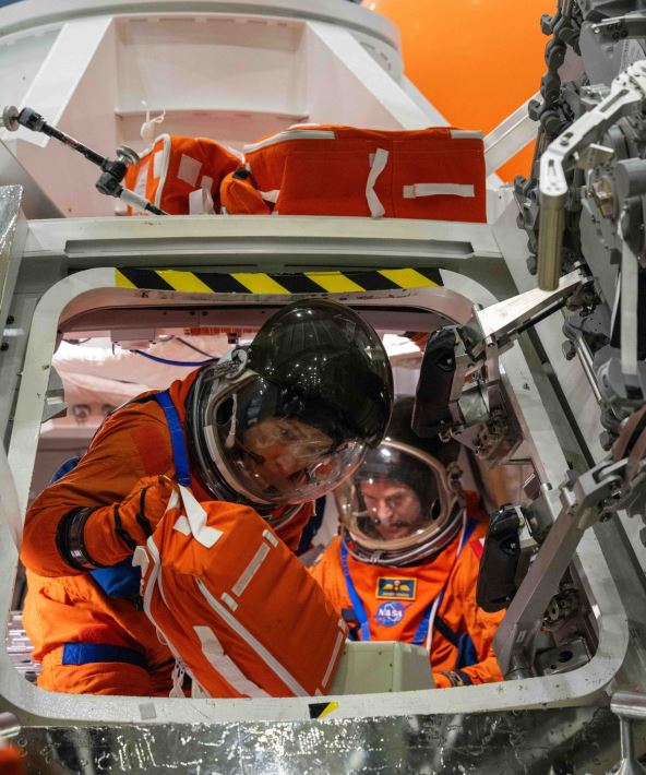 Astronauti u Orion raketi