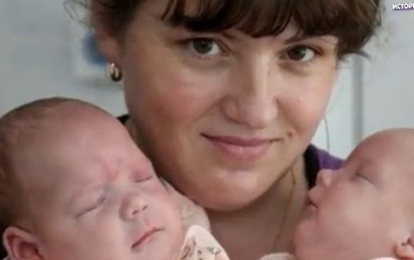 elena sa ćerkama2.jpg