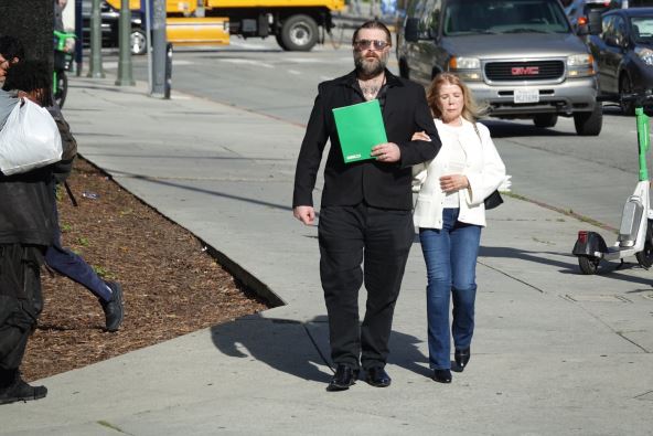 Veston Kejdž dolazi na sud u Los Anđelesu