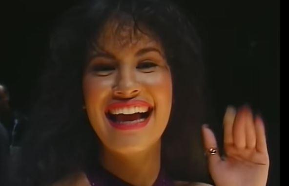 2026-03-25 17_56_02-Selena - Como La Flor (Live From Astrodome) - YouTube.jpg