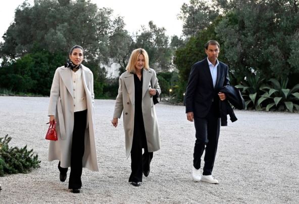 Modni duel: Nadalova majka i snaja u identičnim izdanjima