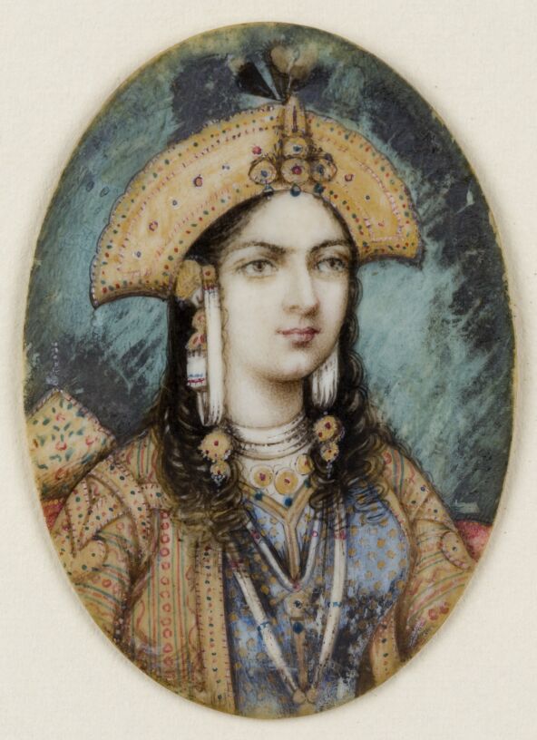 Portrait_of_Mumtaz_Mahal_on_Ivory_(cropped).jpg