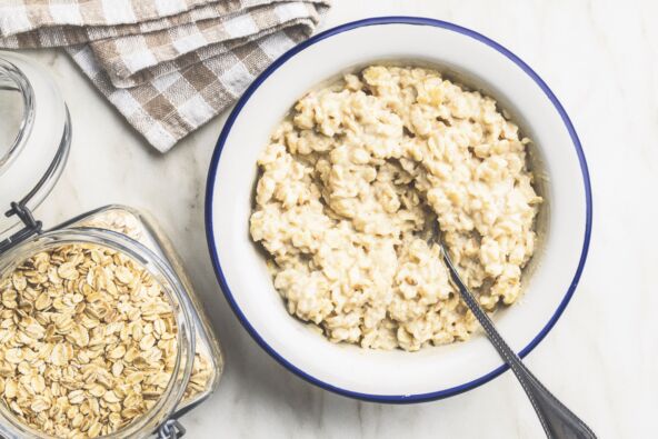 OVSENA KASA  stock-photo-bowl-of-oatmeal-porridge-top-view-1681927735.jpg