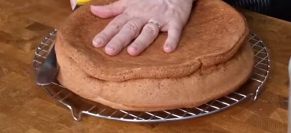 2026-04-30 13_08_30-Kenedi torta - YouTube.png