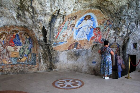 Ostrog (1).jpg