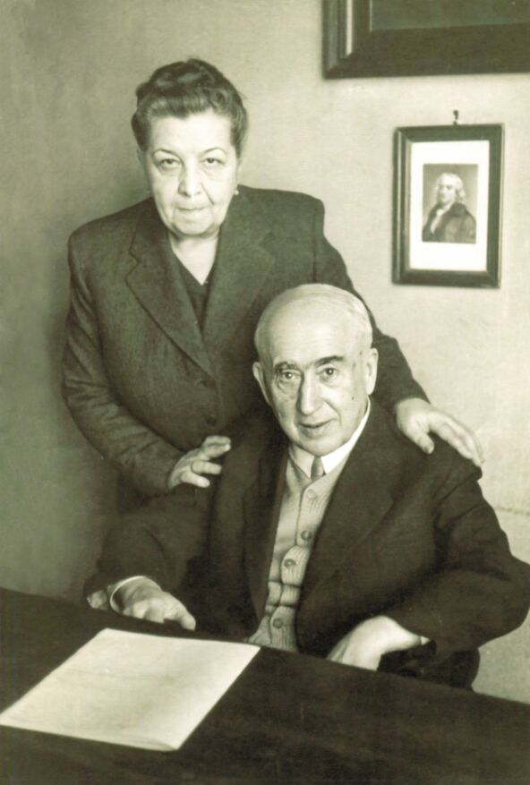 Novembar 1950 Milutin sa suprugom - arhiva Udruženja M. Milanković, Beograd.jpg