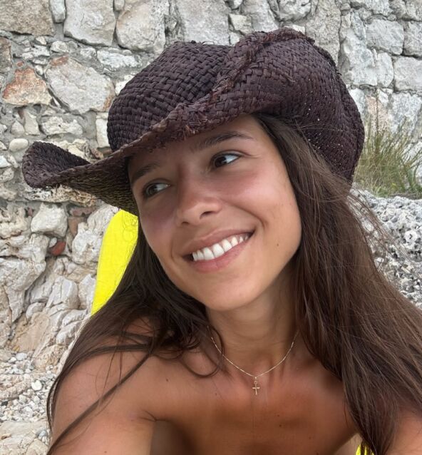 nastja tosic5.png