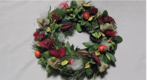 bozicni-venac-za-vrata.jpg