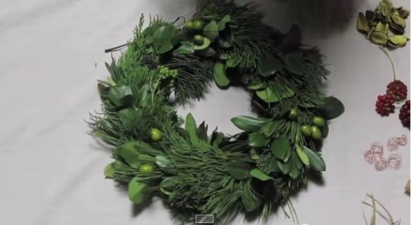bozicni-venac-za-vrata.jpg
