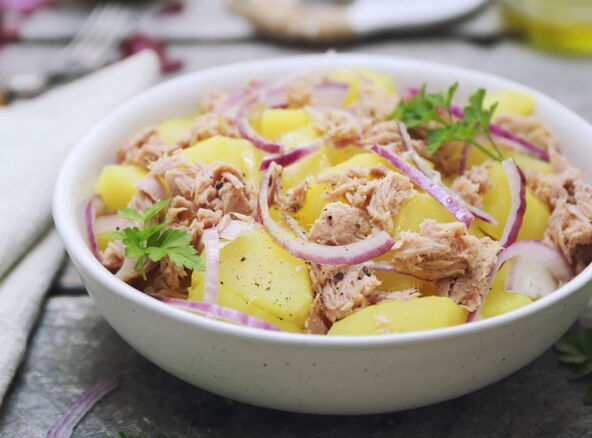 tuna salata.jpg