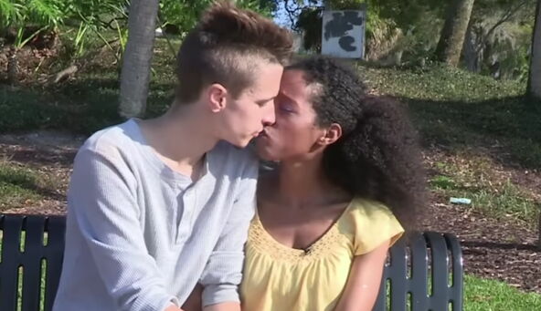 Printscreen / Youtube / Truly.PNG