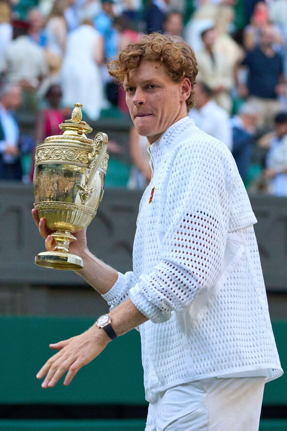 janik-siner (1).jpg
