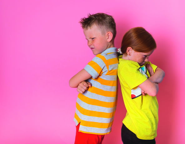 GLAVNA  stock-photo-two-angry-kids-boy-and-girl-frowning-brother-and-sister-standing-back-to-back-school-children-do-2048669249.jpg
