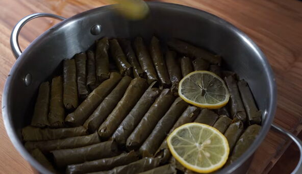2026-08-18 14_47_24-Turkish Stuffed Vine Leaves Rolls, Zeytinyagli Yaprak Sarma - YouTube.png