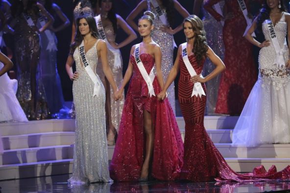paulina-vega-nia-sancez-dijana-harkusa.jpg