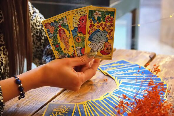 tarot.jpg