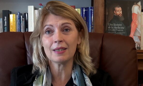 Printscreen / Youtube / 
librairie mollat.png