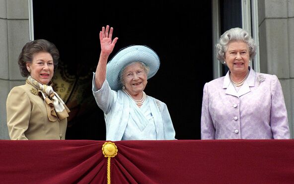 kraljica-elizabeta-i-princeza-margaret (3).jpg