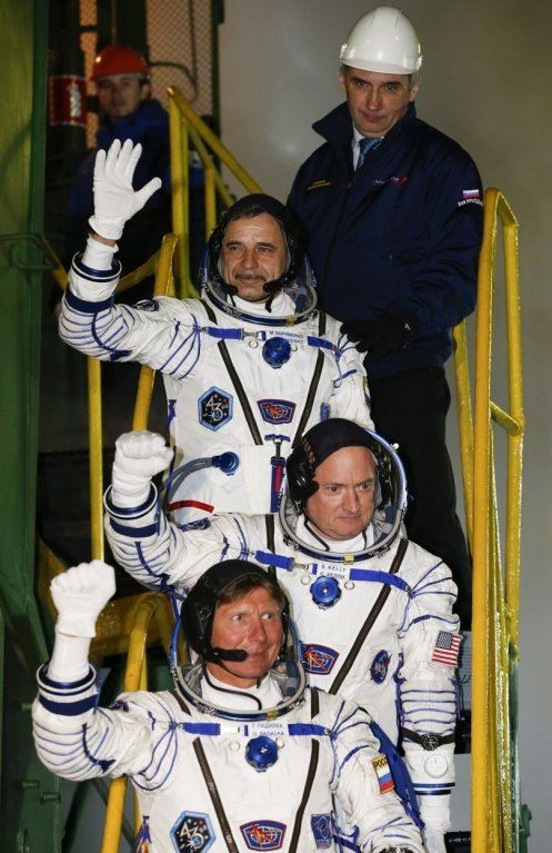 astronauti-skot-keli-mihail-kornjenko-i-ganadij-padalka.jpg