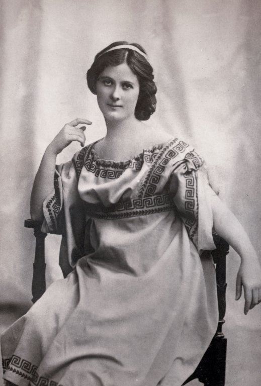 isidora-dankan.jpg