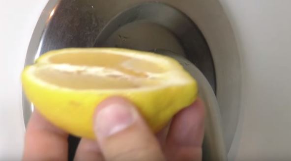 ciscenje-slavine-limunom.jpg