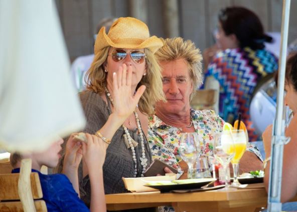 rod-stjuart.jpg
