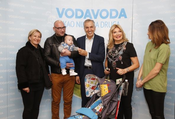 voda-voda-dodela-decijih-kolica-06.12.2018-246.jpg