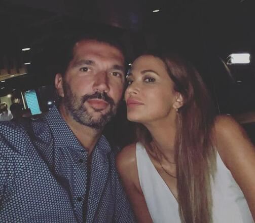 pedja-stojakovic-i-supruga.jpg