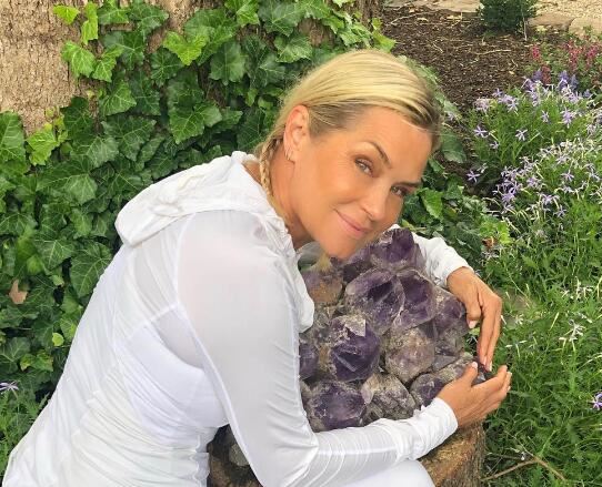 jolandahadid.jpg
