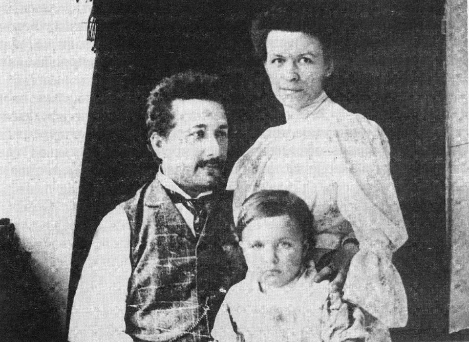 albert-hans-i-mileva-u-srbiji-u-kacu-u-leto-1905.--foto-knjiga-radmile-milentijevic.jpg