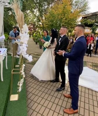 20240425-10-32-42njegovo-da-vs.-moje-da----nemanja-popovic--weddingvibes--fo...---tikto.jpg