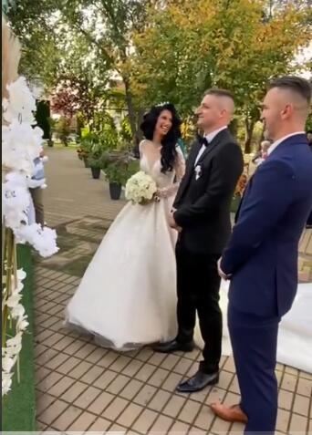 20240425-10-32-26njegovo-da-vs.-moje-da----nemanja-popovic--weddingvibes--fo...---tikto.jpg