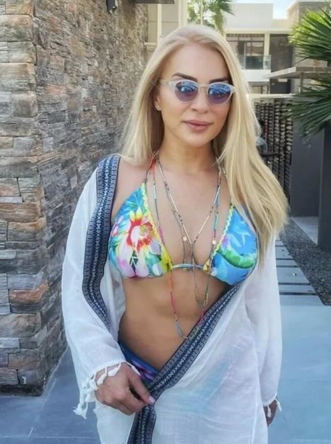 zanaveruovic14.jpg