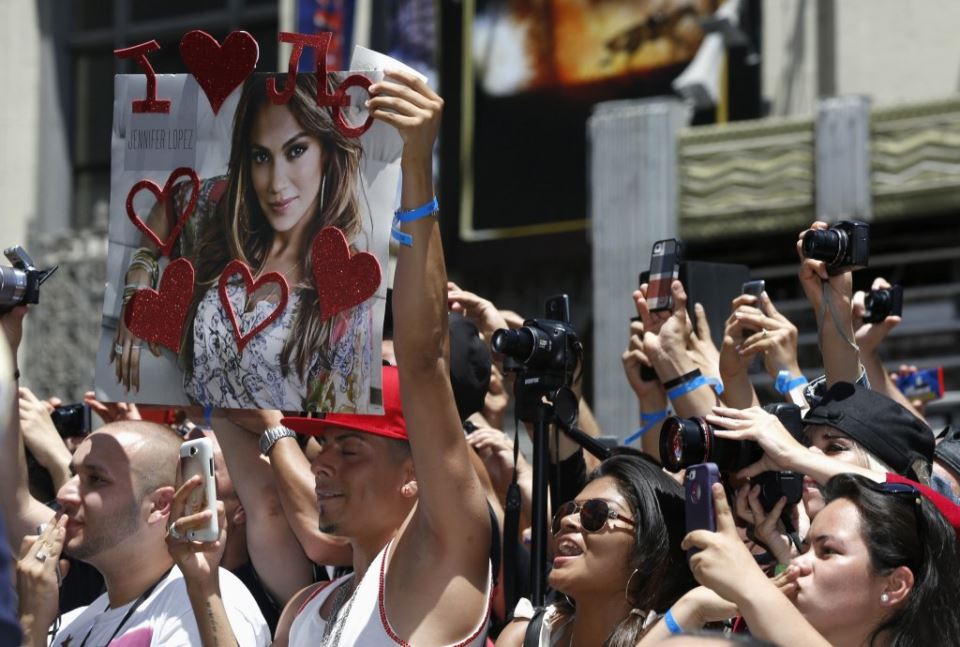 jlo.jpg