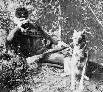 Kosta_Pećanac_with_dog,_1916.jpg