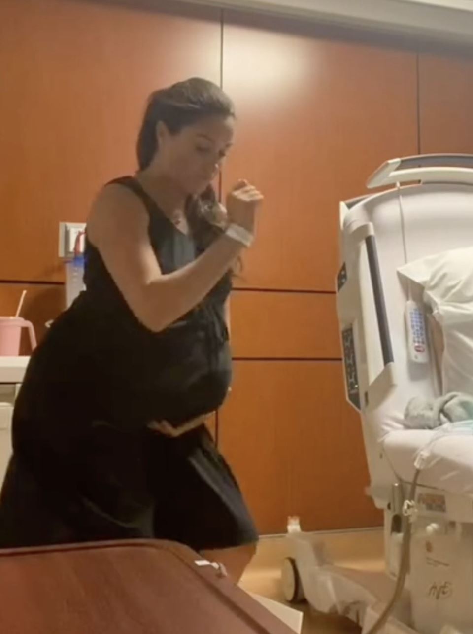 Megan Markl trudna igra da bi izazvala trudove